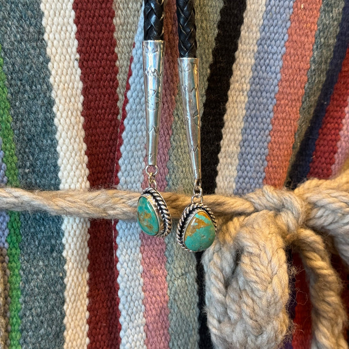 Large Oval Turquoise Bolo Tie