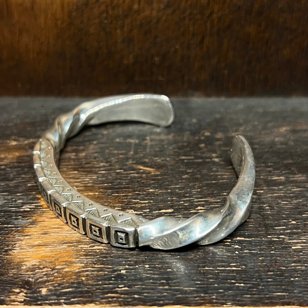 Heavy Gauge Twist Cuff