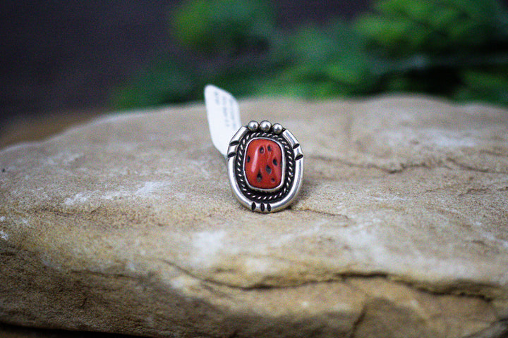 Mediterranean Branch Coral Vintage Ring