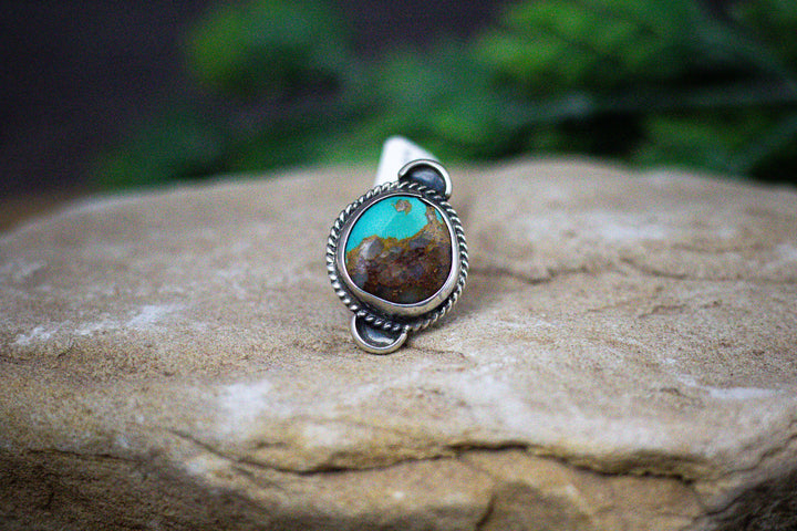 Nevada Turquoise Vintage Handle Ring