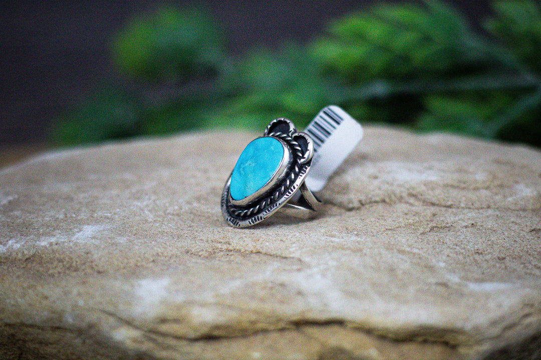 Arizona Turquoise 1 Long Vintage 1970's Sterling Silver Ring Size 5