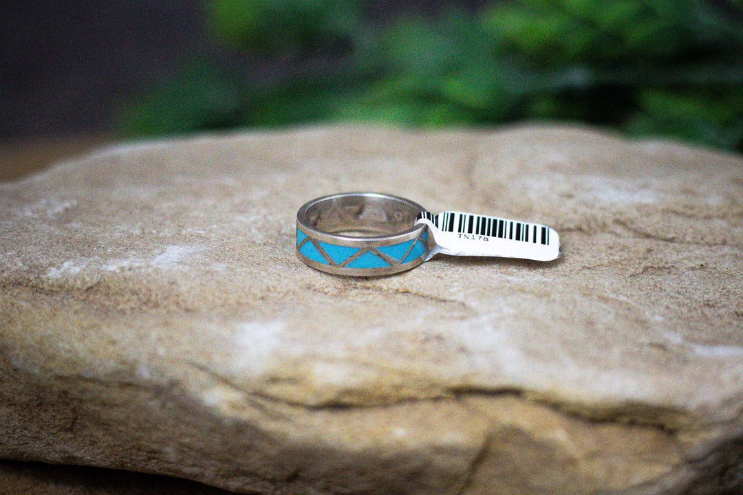 Channel Inlay Arizona Turquoise Vintage 1970's Navajo Sterling Silver Ring Size 8
