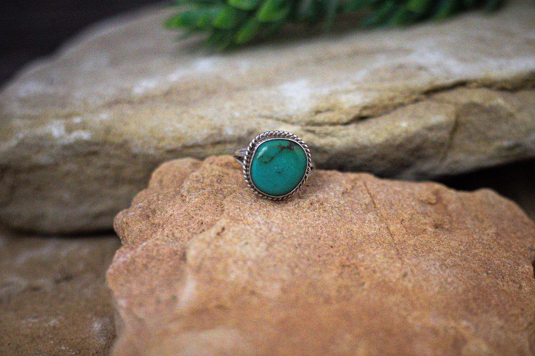 Nevada Turquoise 5/8 Long Vintage 1970's Sterling Silver Ring Size 5