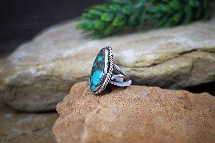 Pilot Mountain Nevada Turquoise Vintage 1-1/8 Long 1970's Sterling Silver Ring Size 4