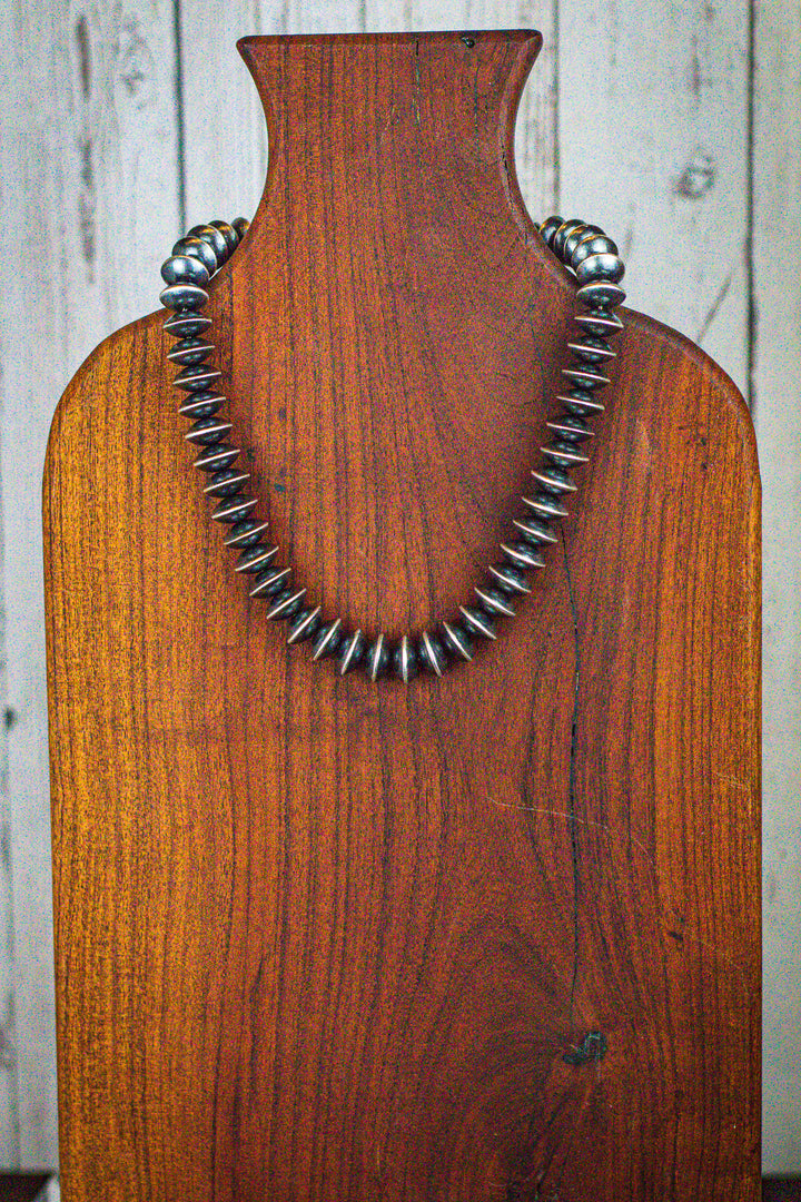 15 mm Navajo Peral Necklace