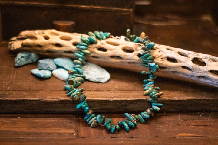 Fox Turquoise Nugget Necklace 16"