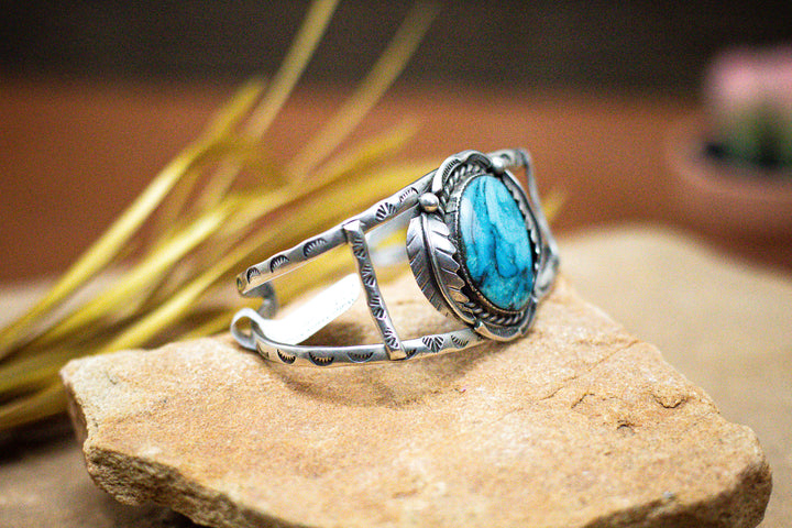 Vintage Bisbee AZ Turquoise Cuff