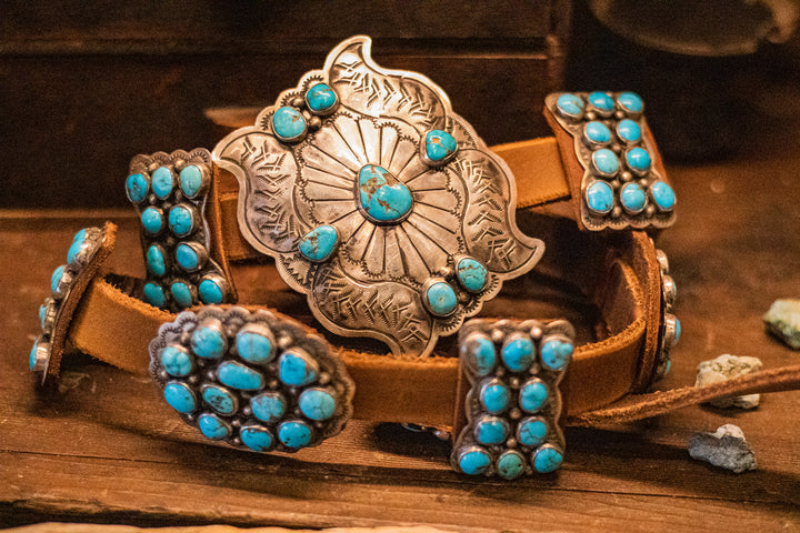 Turquoise Cluster & Bow Concho Belt