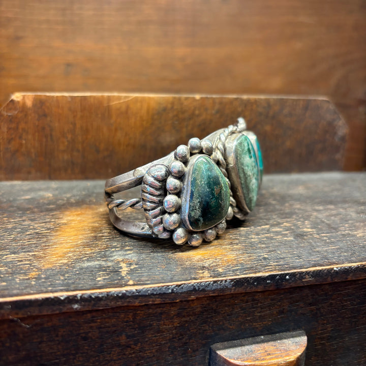 Vintage Arizona Bisbee Azurite 3 Stone Row Cuff