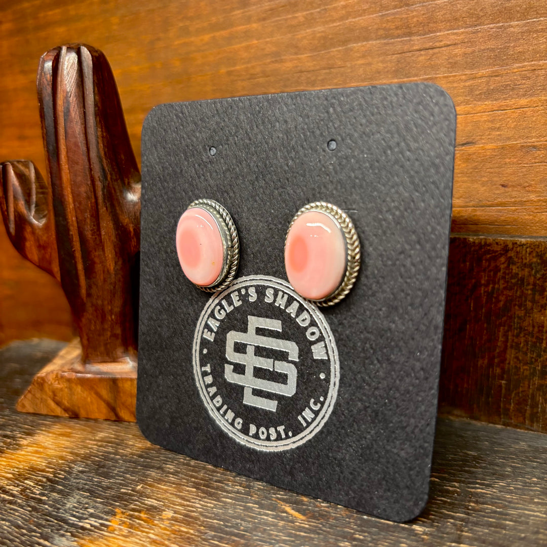 Oval Pink Conch Stud