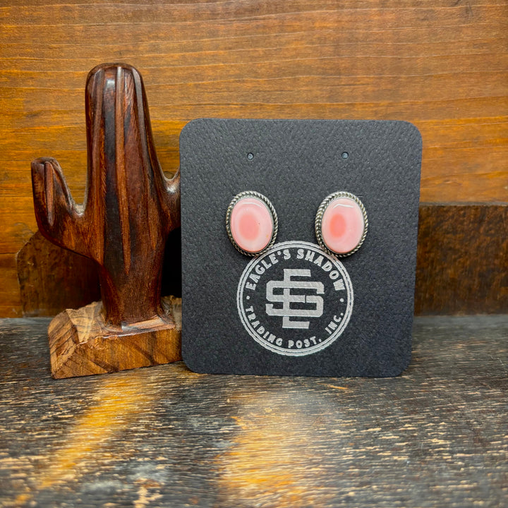 Oval Pink Conch Stud