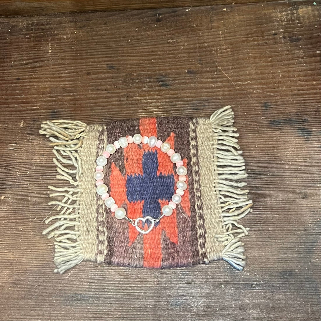 Pink Conch Shell & Freshwater Pearls Bracelet