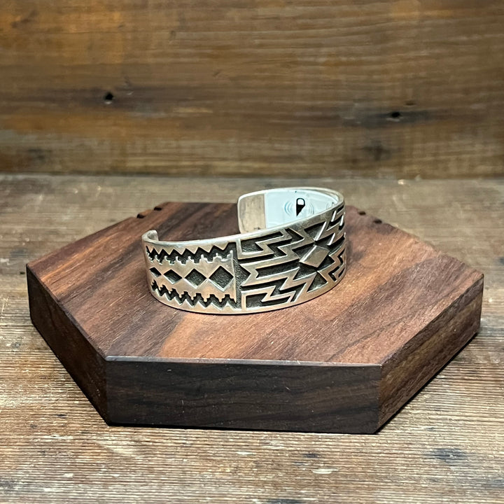 Sterling Silver Blanket Design Cuff