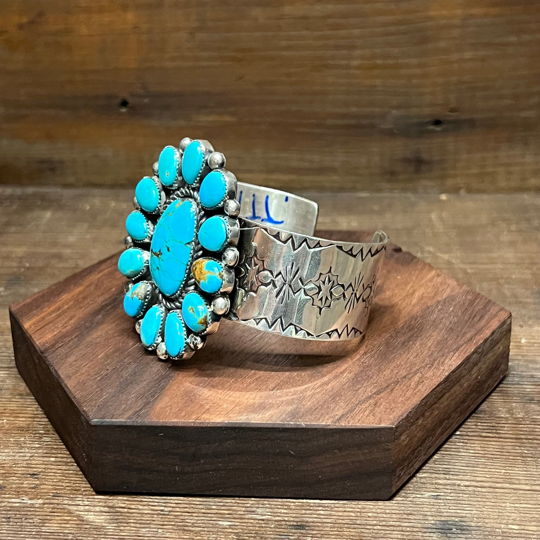 Campitos Turquoise Cluster Cuff
