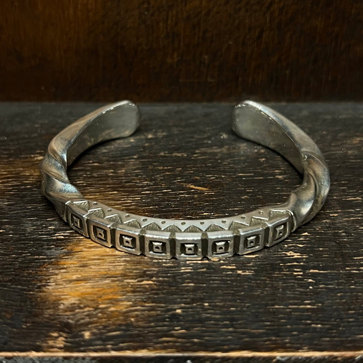 Heavy Gauge Twist Cuff