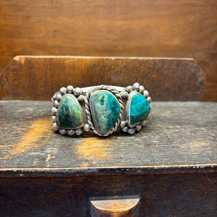 Vintage Arizona Bisbee Azurite 3 Stone Row Cuff