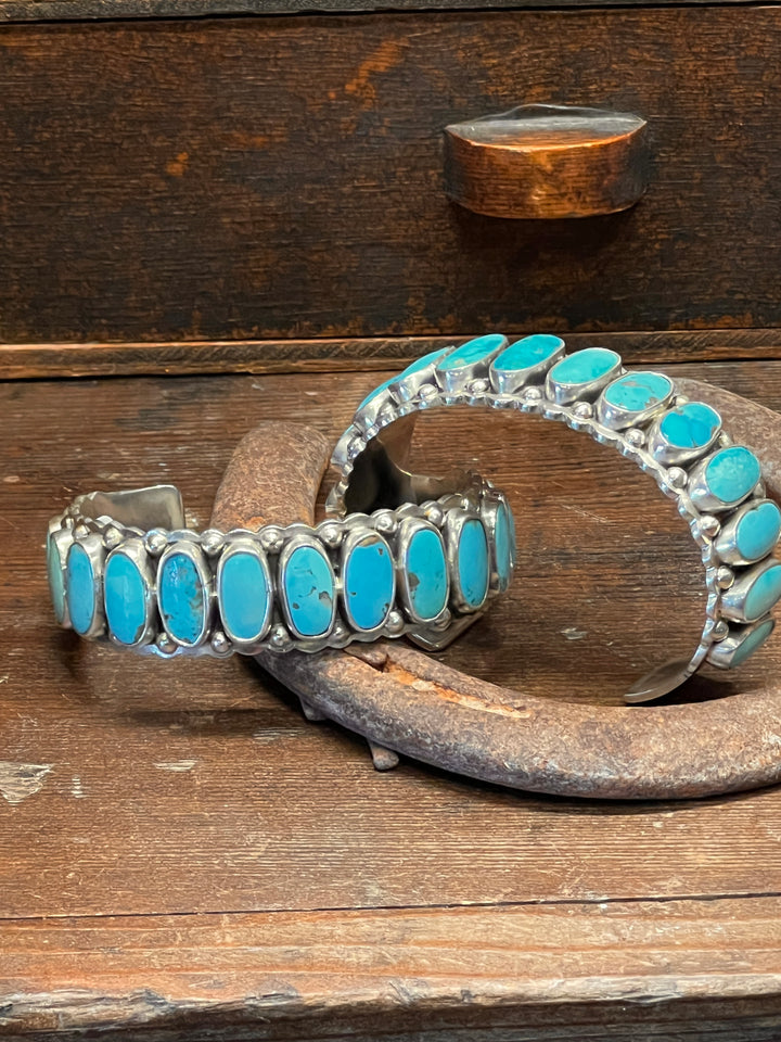 Kingman Turquoise 12 Oval Stone Cuff