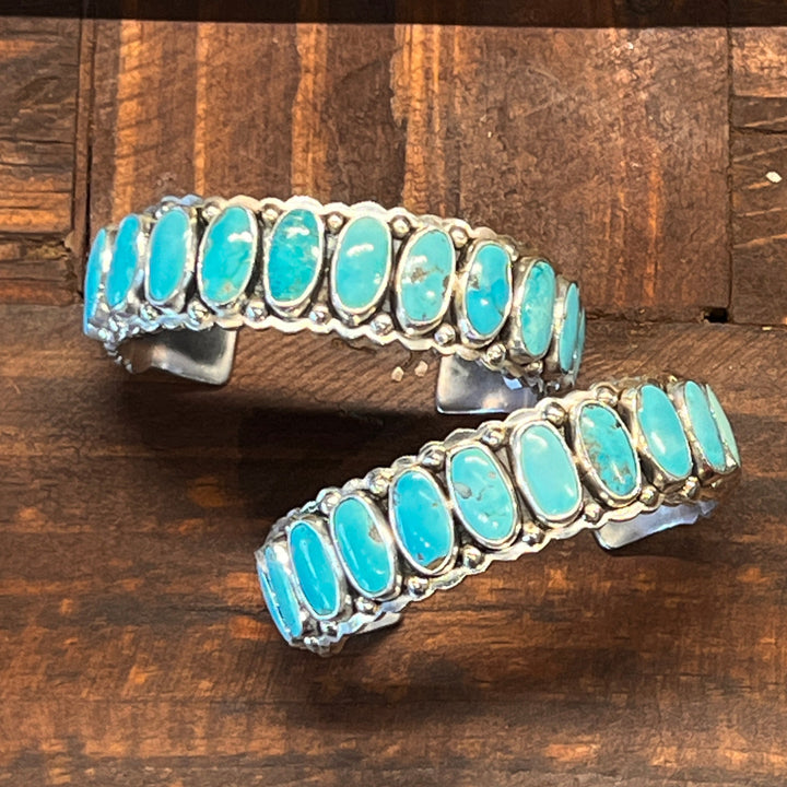 Kingman Turquoise 12 Oval Stone Cuff