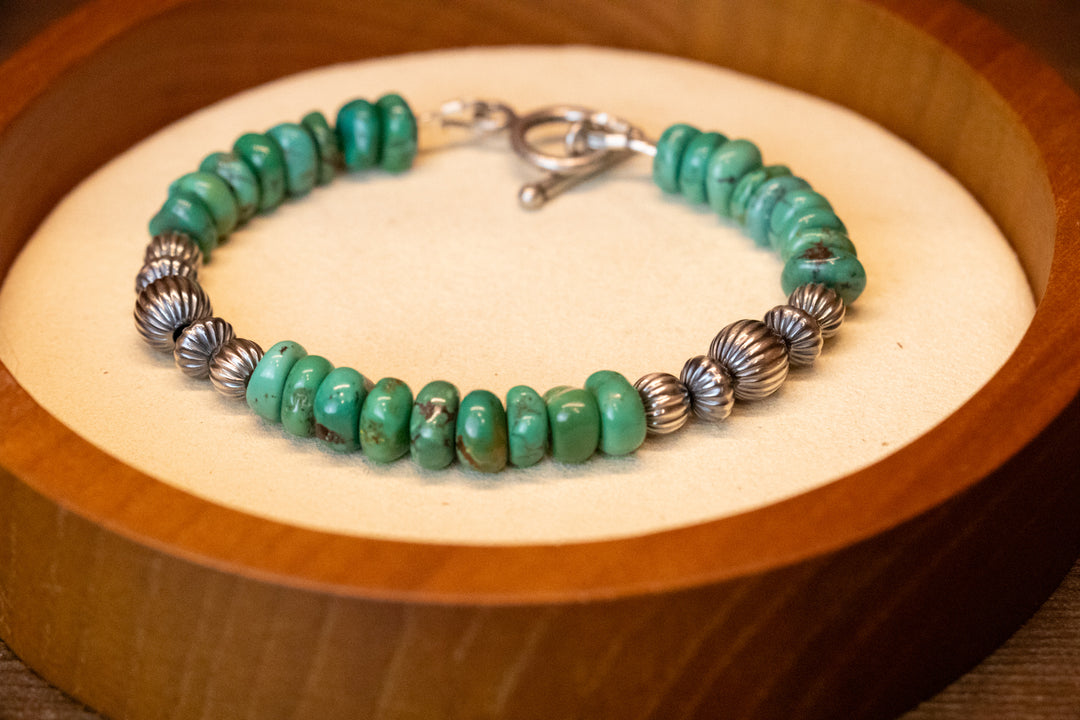Green Turquoise Nuggets & Corrugated Navajo Pearls Bracelet
