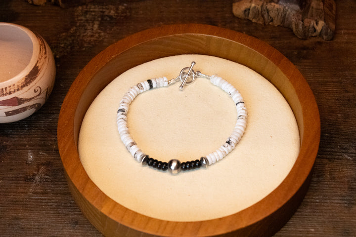 White Buffalo, Jet & 7mm Navajo Pearls Bracelet